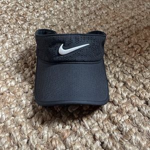 nike visor
